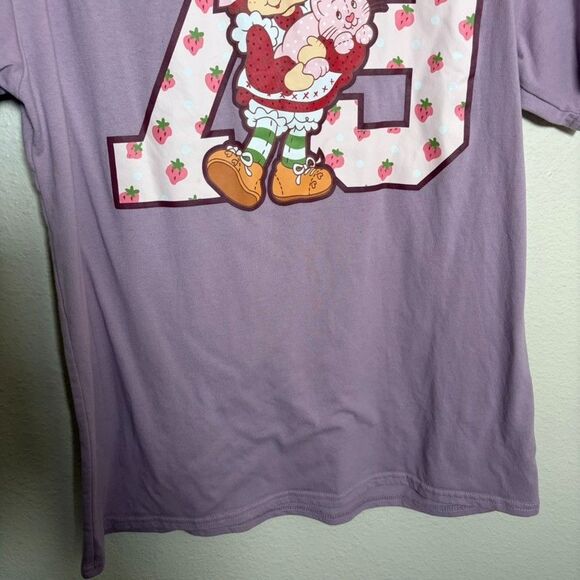 Strawberry Shortcake T-Shirt Women's Large Purple Graphic Tee Short Sleeve - Picture 3 of 7